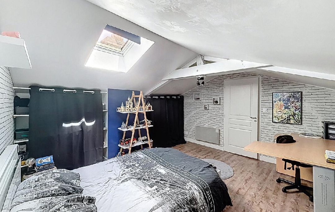 DYNAMIC IMMOBILIER : House | LA ROCHE-VINEUSE (71960) | 135 m2 | 190 000 &euro; 