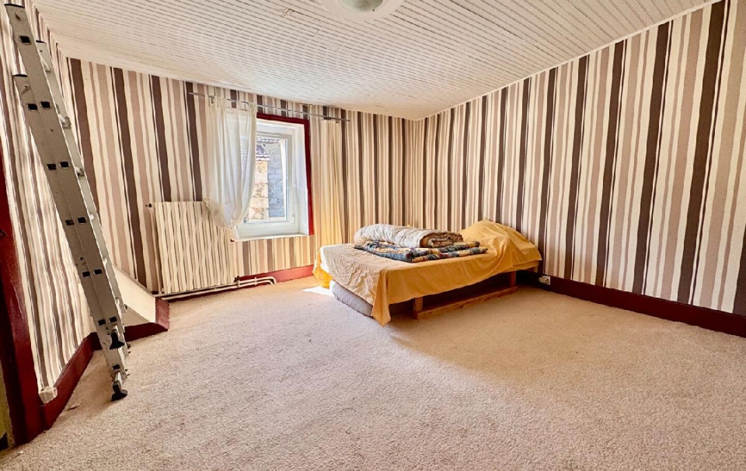 DYNAMIC IMMOBILIER : Maison / Villa | SAINT-PIERRE-LE-VIEUX (71520) | 129 m2 | 89 000 &euro; 