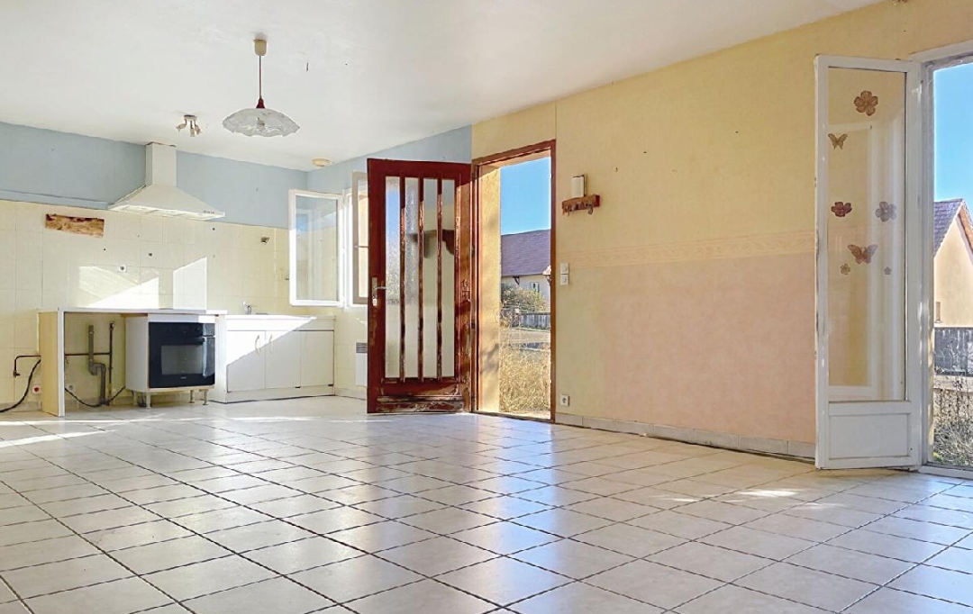 DYNAMIC IMMOBILIER : Maison / Villa | SALORNAY-SUR-GUYE (71250) | 80 m2 | 120 000 &euro; 