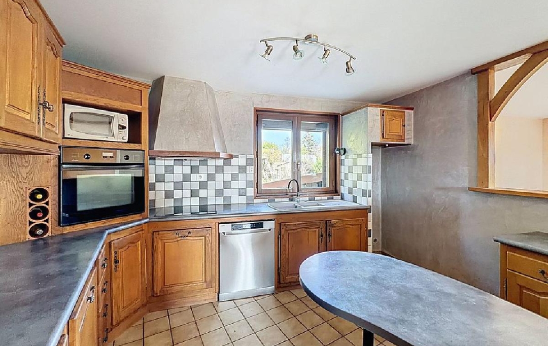 DYNAMIC IMMOBILIER : Maison / Villa | CRECHES-SUR-SAONE (71680) | 150 m2 | 289 500 &euro; 