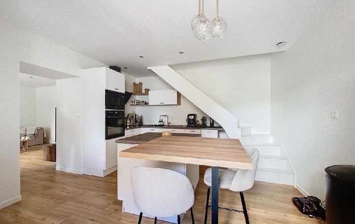  DYNAMIC IMMOBILIER Maison / Villa | VERZE (71960) | 84 m2 | 830 € 