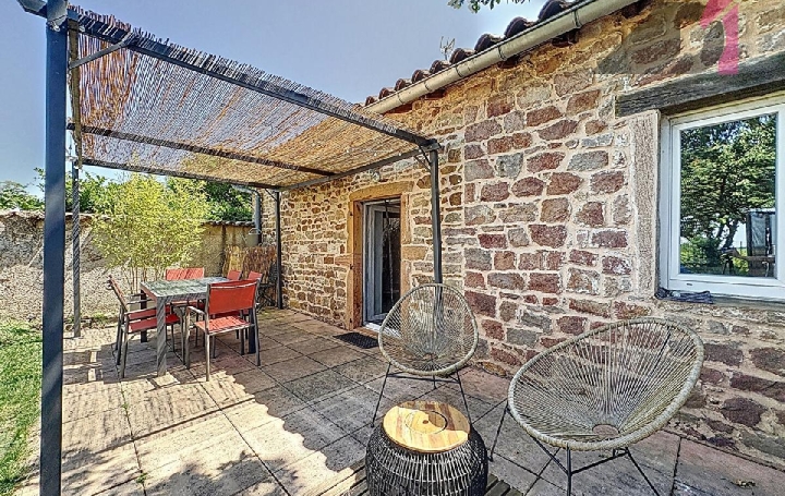  DYNAMIC IMMOBILIER Maison / Villa | SAINT-AMOUR-BELLEVUE (71570) | 90 m2 | 240 000 € 