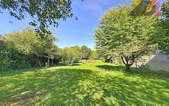 Terrain IGE 1 500 m2 79 500 € Terrain IGE 1 500 m2 79 500 €