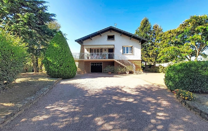 Maison   ARNAS  114 m2 450 000 € 